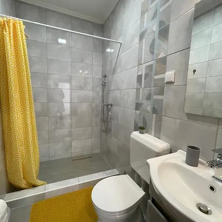 Dora Vendeghaz * Csongrád